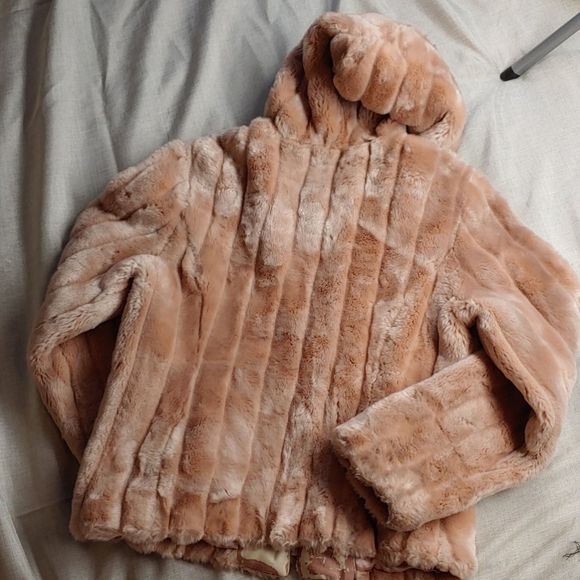 ESPRIT vintage faux fur jacket, dry cleaned. - Picture 2 of 3